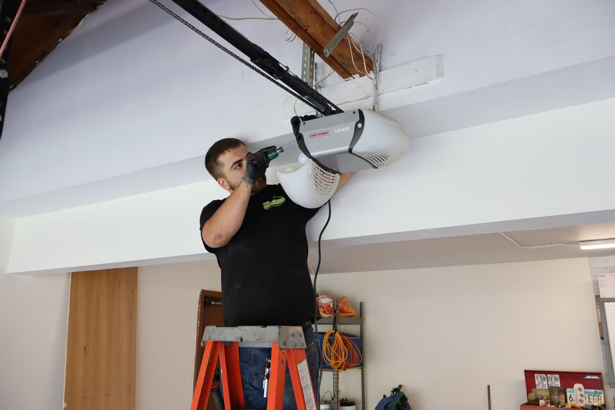 Chamberlain garage door opener repair in Los Angeles