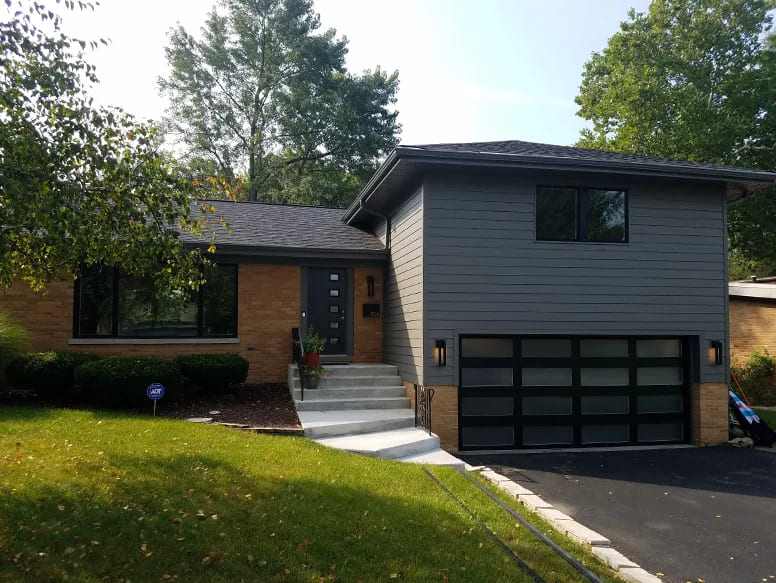 garage door with screens installed