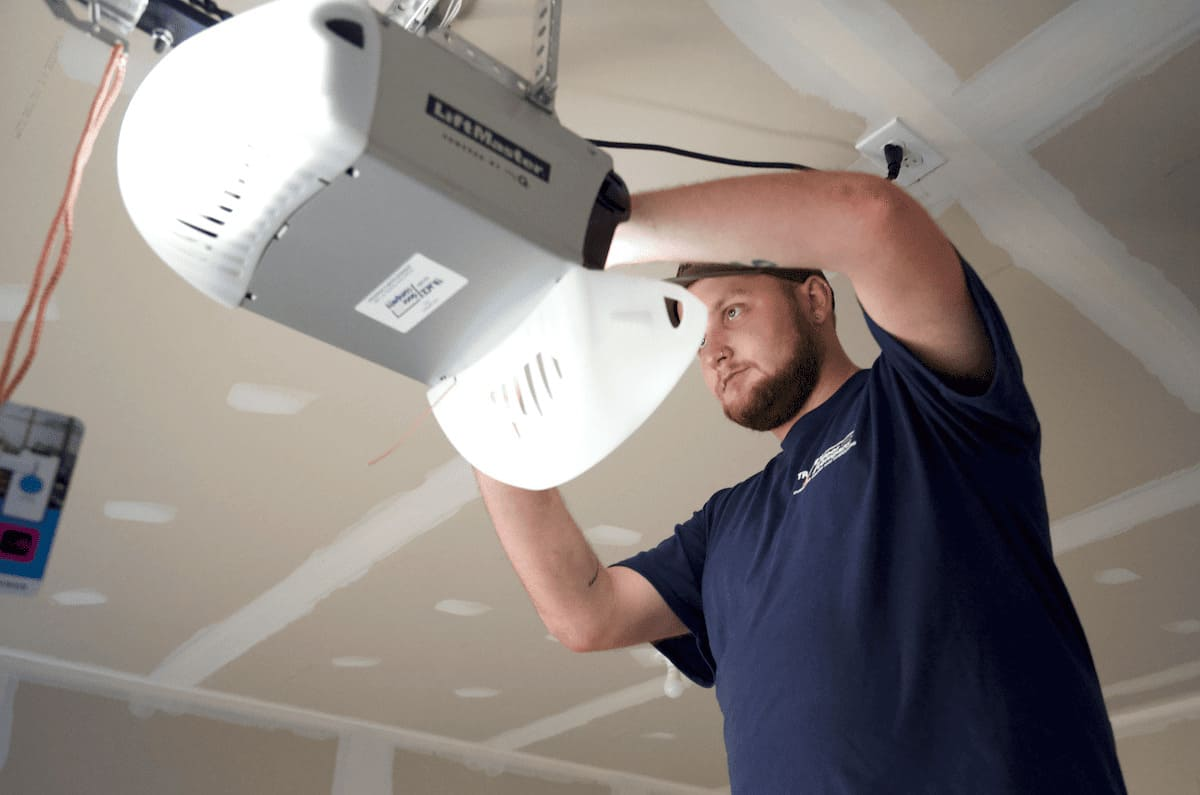 Linear garage door opener repair in Los Angeles