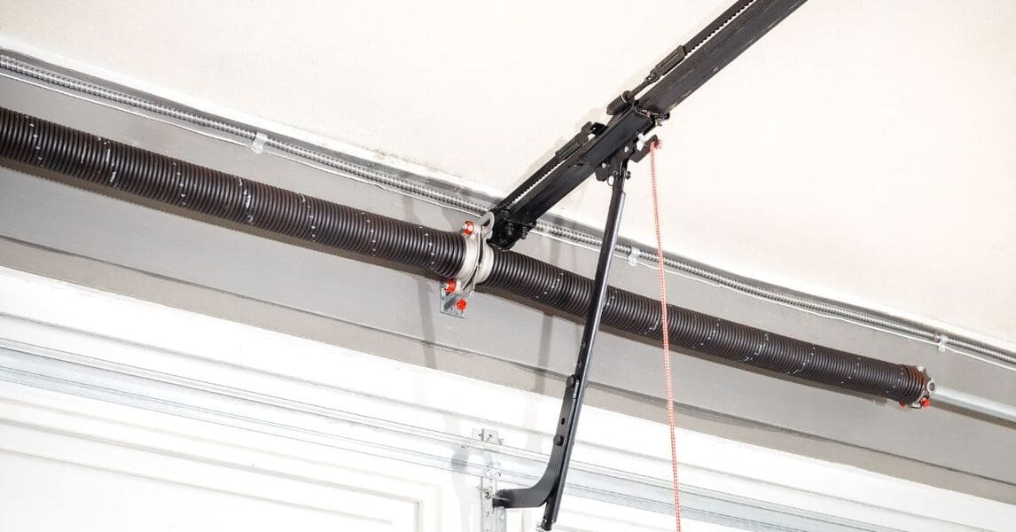 Applying correct turns with winding bars to set spring torque