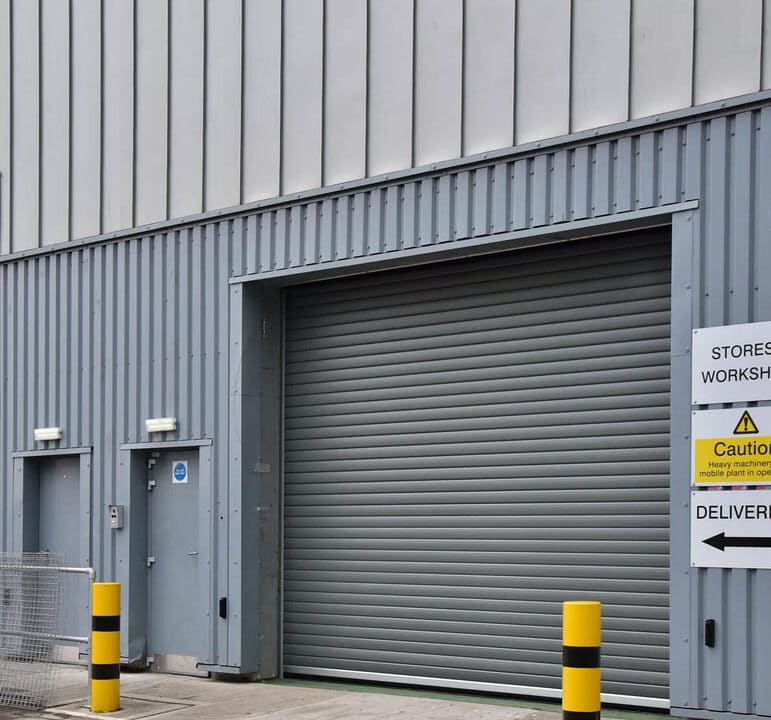 Commercial door repair in los angeles